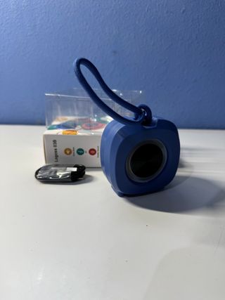 Altavoz Logoss azul y multicolor