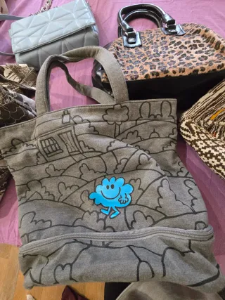 Regalo  Bolso  Billabong y otras firmas.Por compra