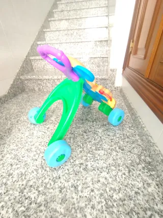 Andador bebé con música
