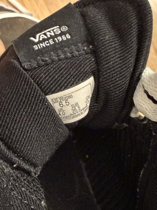 Zapatillas Vans Marrones y Negras