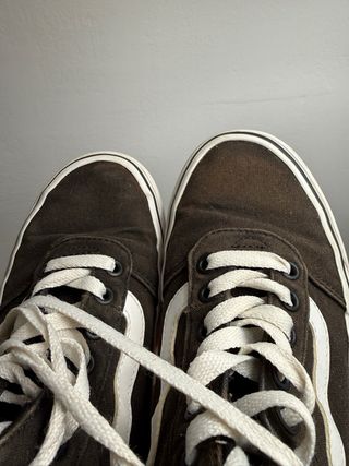 Zapatillas Vans Marrones y Negras