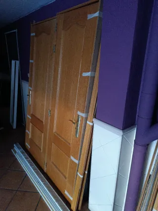 Puertas de interior madera con tapetas y cerco