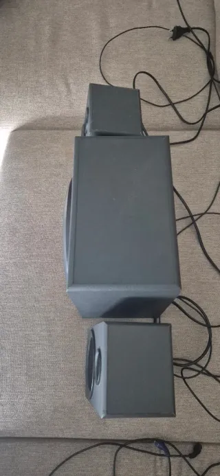 Altavoces Logitech z333 Negro