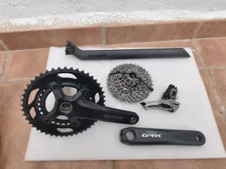 Scott Addict Gravel 40 Carbono GRX 12V