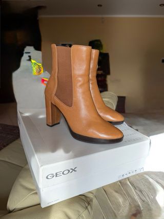 Stivaletto GEOX invernale numero 38 color cuoio