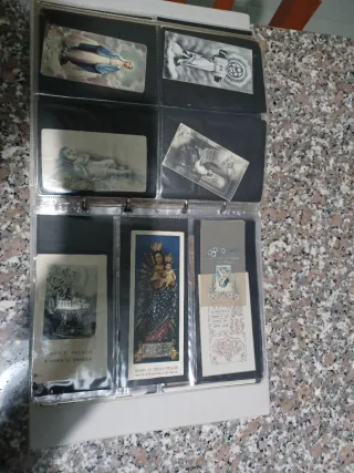 Album  con circa 400 Santini Religiosi Reliquie