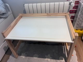 Scrivania Flisat Ikea regolabile