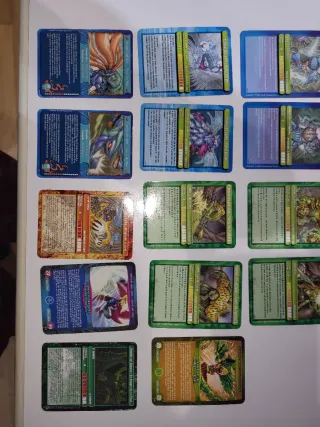 Lote di Figure Gormiti e Carte