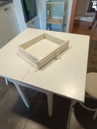 Mesa de cocina abatible blanca