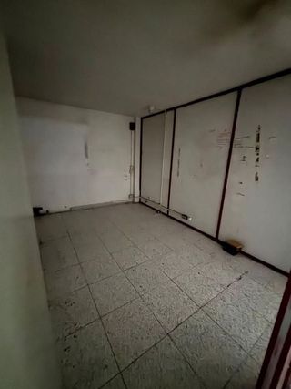 Local comercial en alquiler en Laviada en Gijón