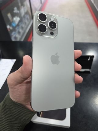 iPhone 16 Pro Max 256GB Titanio Naturale