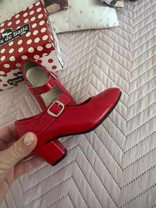 Zapatos de niña de tacon