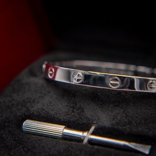 Pulsera Cartier Oro Blanco Talla 18