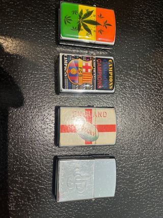 4 accendini tipo Zippo senza marchio
