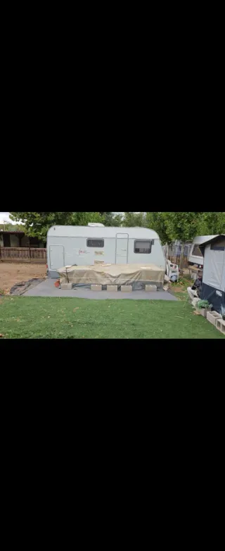 Caravana Roller jazz 490