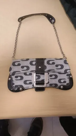 Borsa Guess tracolla con logo vintage