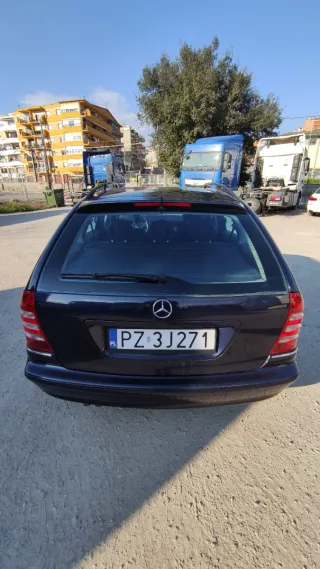 Mercedes-Benz Clase C 2005