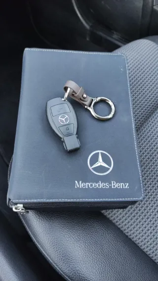 Mercedes-Benz Clase C 2005