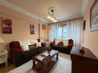 Piso en alquiler en Ensanche - Sar en Santiago de Compostela