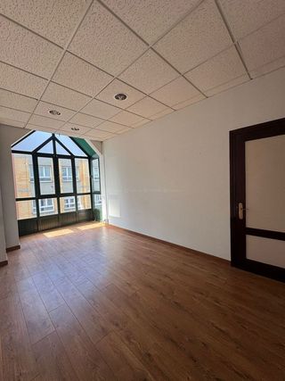 Oficina en alquiler en Centro en Gijón