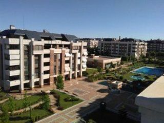 Dúplex en alquiler en Zona Monte El Pilar en Majadahonda