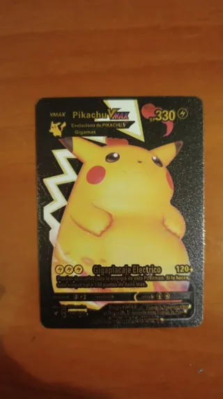 Carta Pokémon Pikachu VMAX Gigamax