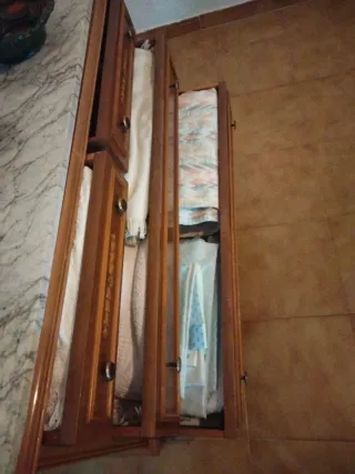 Cómoda mesillas  cabecero y espejo de maders