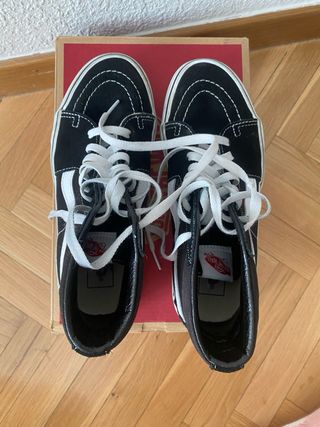 Zapatillas Vans SK8-Hi Negras Talla 38,5
