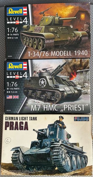 Modellini Revell e Fujimi: T-34, M7 Priest, Praga