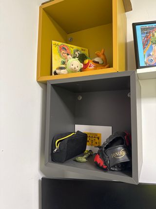 Estanterías Cubo .2 grandes.4 iguales 5€cada una