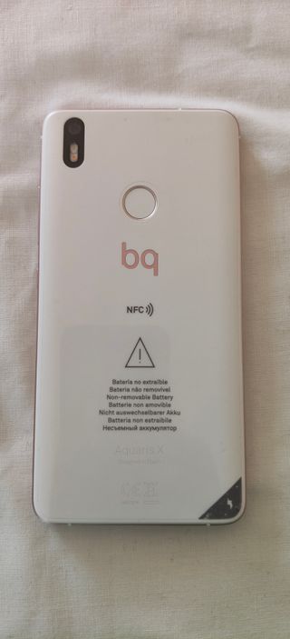 BQ Aquaris X Dorado y Blanco