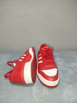 Zapatillas Adidas Forum Low Rojas y Blancas