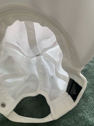 Gorra Adidas Blanca y Roja