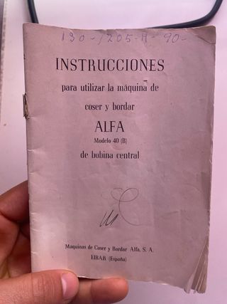 Máquina de coser y bordar ALFA 40B