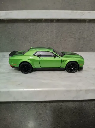 Dodge Challenger Verde