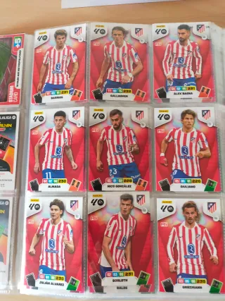 Álbum Adrenalyn XL 2025-26 con más de 400 cromos