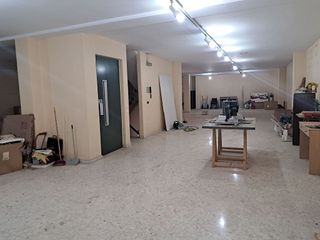 Edificio en venta en Guadassuar