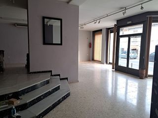 Edificio en venta en Guadassuar