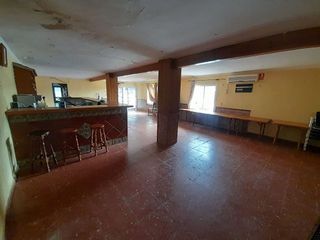 Local comercial en venta en Santuario - La Laguna en Chipiona