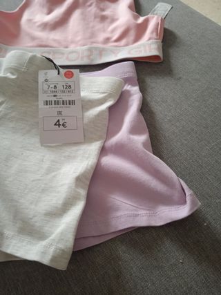Conjunto top y mallas cortas deportivo