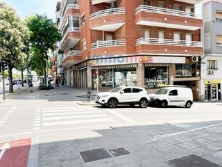 Local comercial en venta en Gavarra en Cornellà de Llobregat