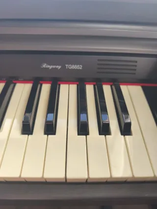 Piano Digital Ringway TG8852