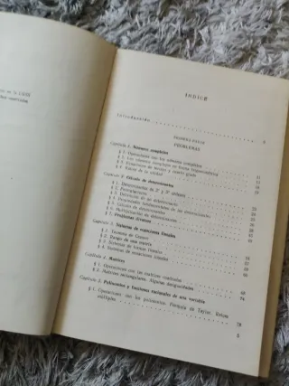Problemas de álgebra superior – D. Faddéiev