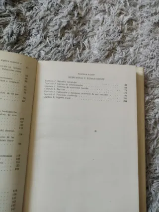 Problemas de álgebra superior – D. Faddéiev