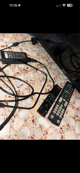 Samsung Smart TV (piezas o arreglar)