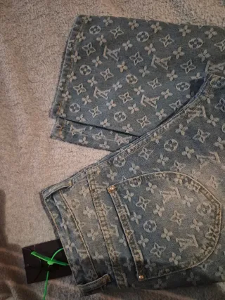 Vaqueros Louis Vuitton Monogram