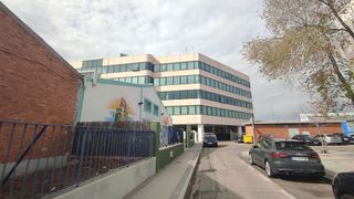 Nave industrial en alquiler en Aeropuerto en Madrid