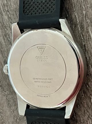 Reloj Guess Hombre Negro y Plateado
