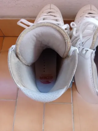 Patines blancos de cuero