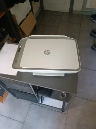 Impresora HP DeskJet 2720e